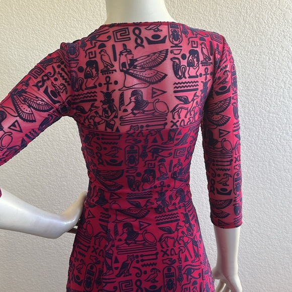 NWT BlackMilk Hieroglyphics Jewel 3/4 Sleeve Maxi Dress - Picture 11 of 12